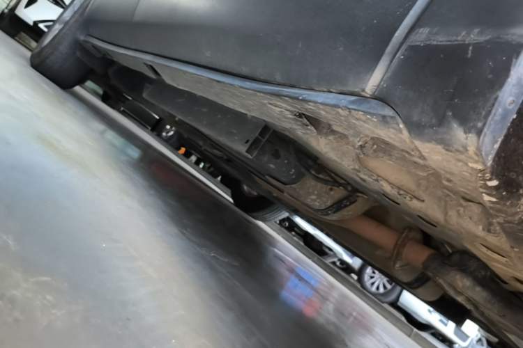 Used Buick Envision 2018 20T Two-Wheel-Drive Elite Model Right Side Sill