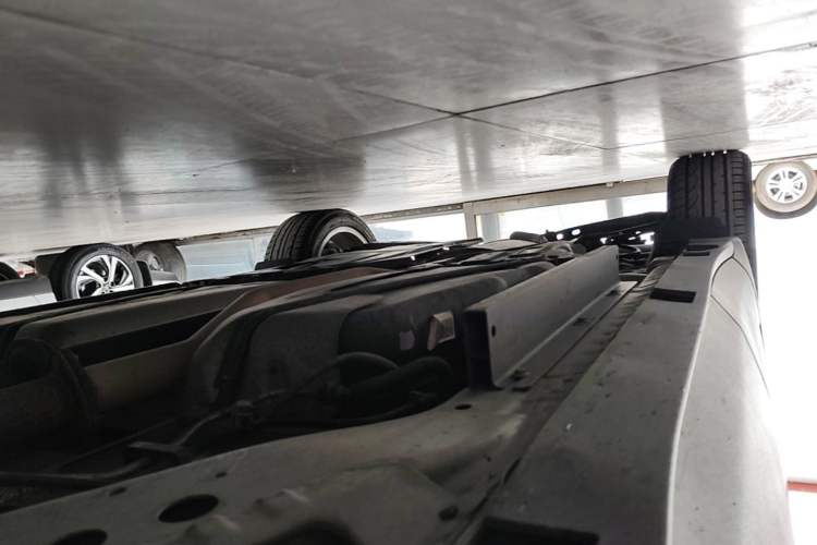 Used Buick Envision 2018 28T Four-Wheel Drive Luxury Model Right Side Sill