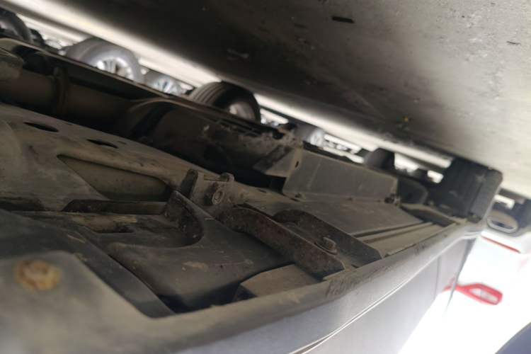 Used Buick Envision 2018 28T Four-Wheel Drive Elite Version Right Side Sill