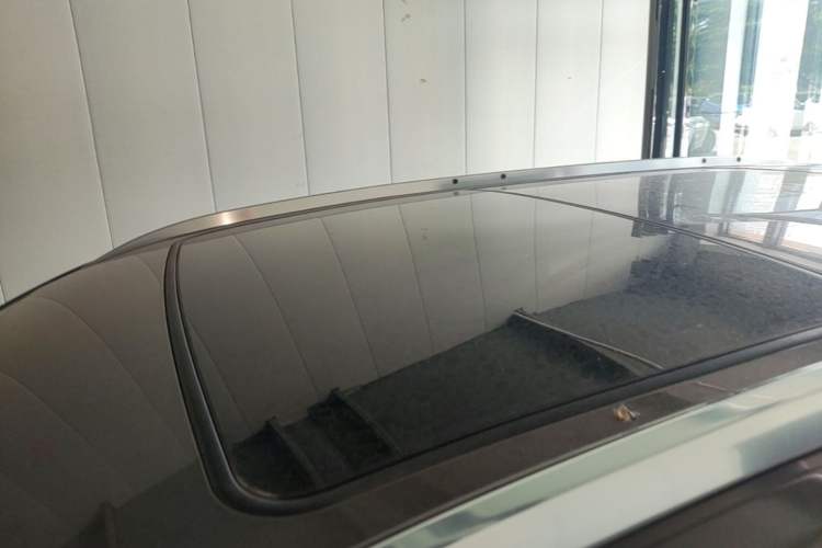 Used Buick Envision 2018 20T Two-Wheel Drive Luxury Model Roof