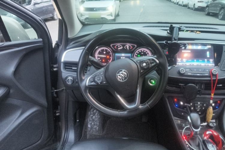 Used Buick Envision 2018 20T Two-Wheel-Drive Elite Model Steering Wheel