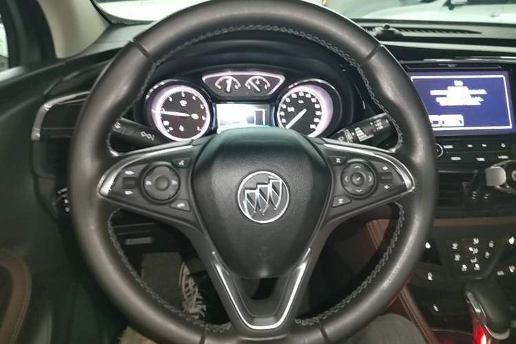 Used Buick Envision 2018 28T Four-Wheel Drive Elite Version Steering Wheel