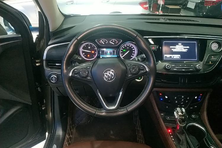 Used Buick Envision 2018 28T Four-Wheel Drive Elite Version Steering Wheel