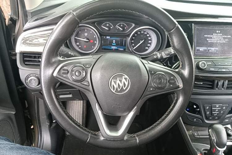 Used Buick Envision 2018 20T Two-Wheel-Drive Elite Model Steering Wheel