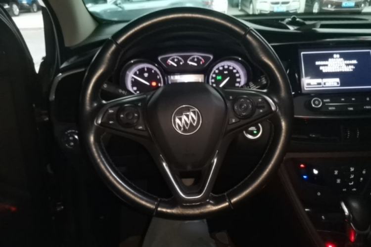 Used Buick Envision 2018 28T Four-Wheel Drive Elite Version Steering Wheel