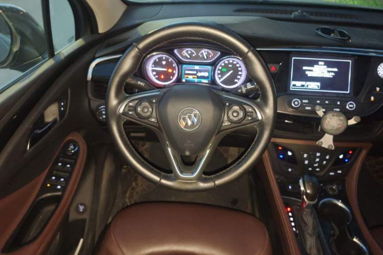 Used Buick Envision 2018 28T Four-Wheel Drive Elite Version Steering Wheel