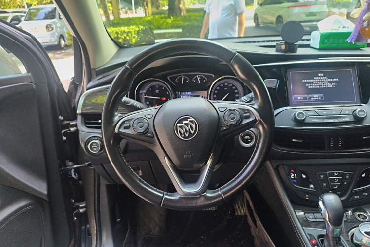 Used Buick Envision 2018 20T Two-Wheel-Drive Elite Model Steering Wheel