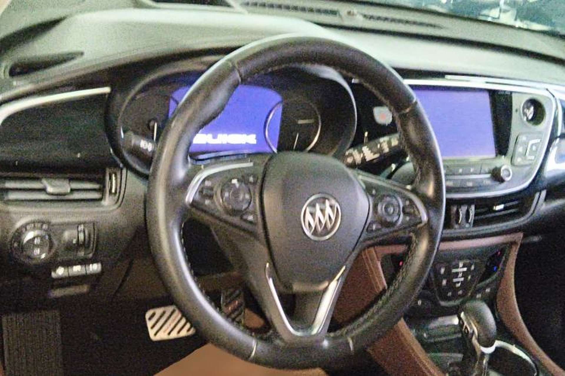 Used Buick Envision 2018 28T Four-Wheel Drive Luxury Model Steering Wheel