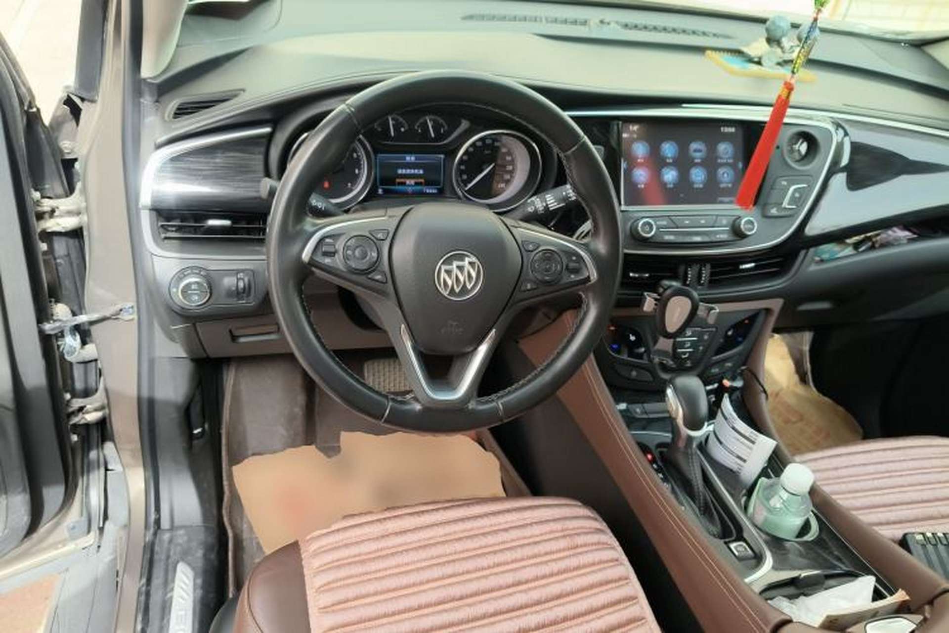Used Buick Envision 2018 20T Two-Wheel Drive Luxury Model Steering Wheel