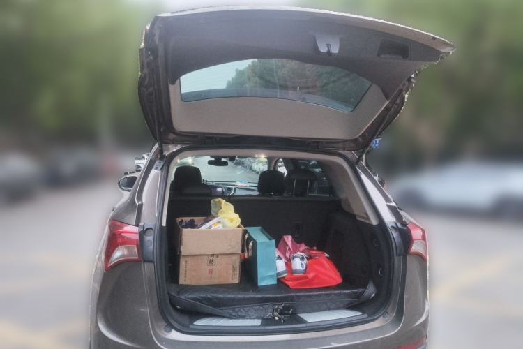 Used Buick Envision 2018 20T Two-Wheel-Drive Elite Model Trunk