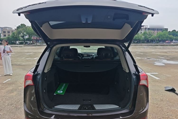Used Buick Envision 2018 20T Two-Wheel Drive Luxury Model Trunk