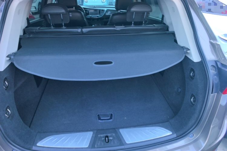 Used Buick Envision 2018 20T Two-Wheel-Drive Elite Model Trunk
