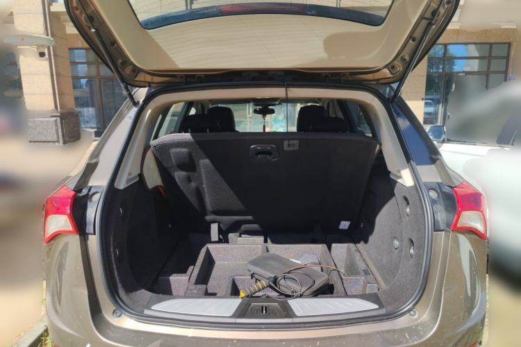 Used Buick Envision 2018 20T Two-Wheel-Drive Leading Model Trunk