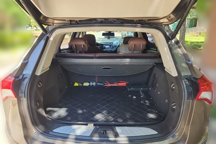 Used Buick Envision 2018 20T Two-Wheel Drive Luxury Model Trunk