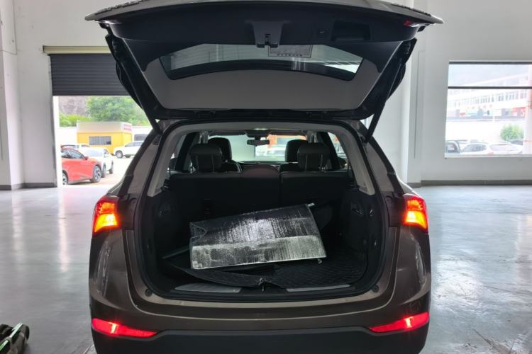 Used Buick Envision 2018 28T Four-Wheel Drive Elite Version Trunk