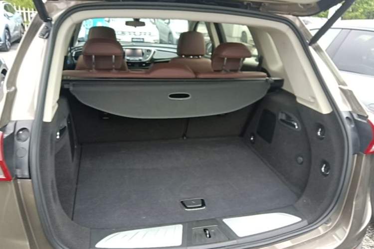 Used Buick Envision 2018 28T Four-Wheel Drive Elite Version Trunk