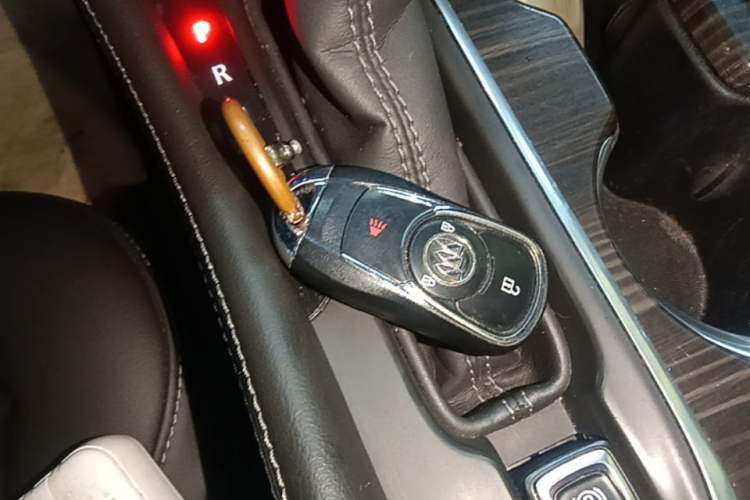 Used Buick Envision 2018 20T Two-Wheel-Drive Elite Model Vehicle Key