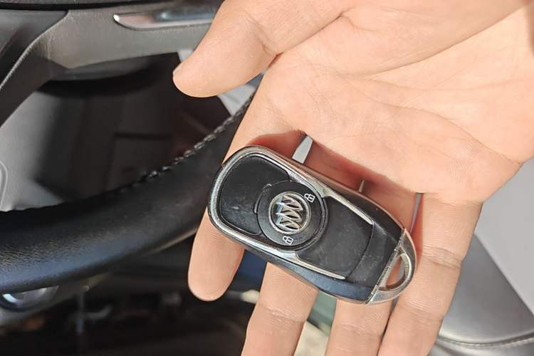 Used Buick Envision 2018 20T Two-Wheel-Drive Leading Model Vehicle Key