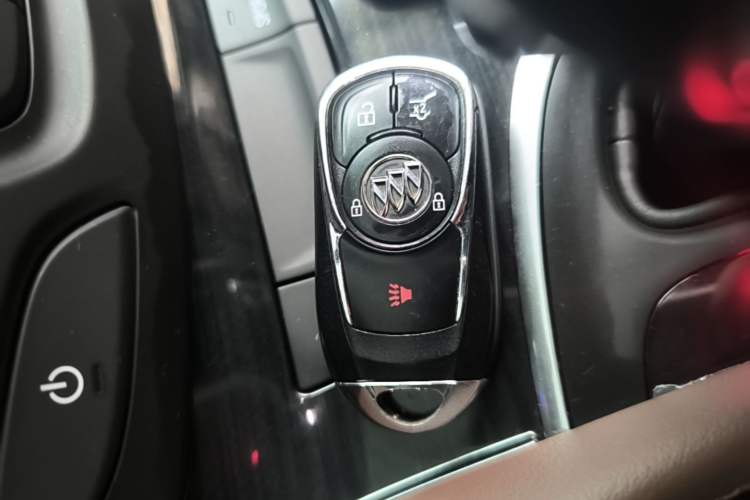 Used Buick Envision 2018 28T Four-Wheel Drive Elite Version Vehicle Key