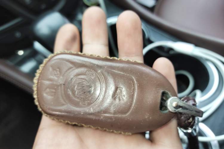 Used Buick Envision 2018 28T Four-Wheel Drive Elite Version Vehicle Key