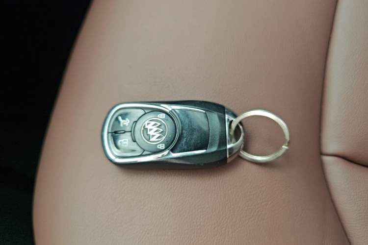 Used Buick Envision 2018 28T Four-Wheel Drive Elite Version Vehicle Key