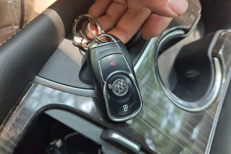 Used Buick Envision 2018 20T Two-Wheel-Drive Leading Model Vehicle Key