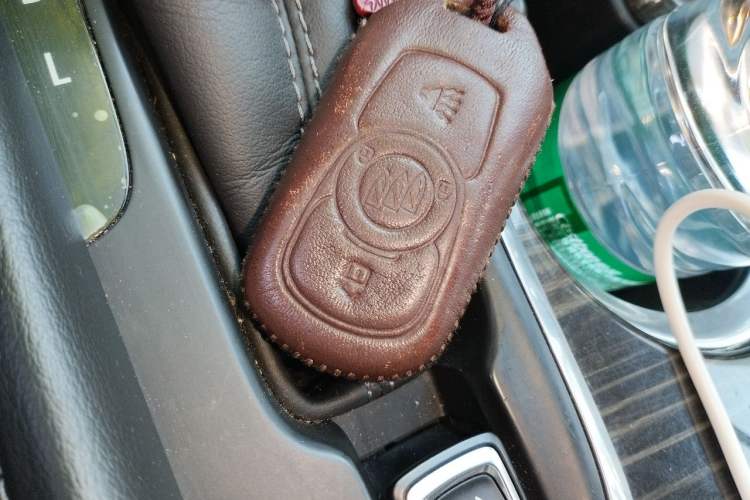 Used Buick Envision 2018 20T Two-Wheel-Drive Elite Model Vehicle Key