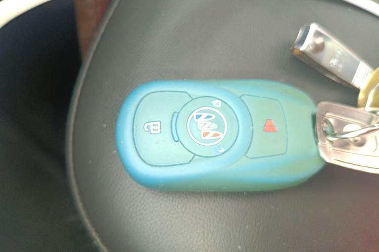 Used Buick Envision 2018 20T Two-Wheel-Drive Elite Model Vehicle Key