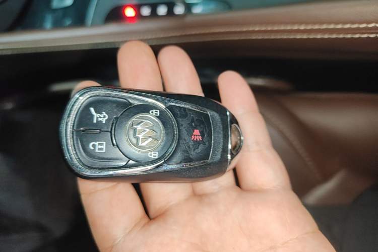 Used Buick Envision 2018 20T Two-Wheel Drive Luxury Model Vehicle Key
