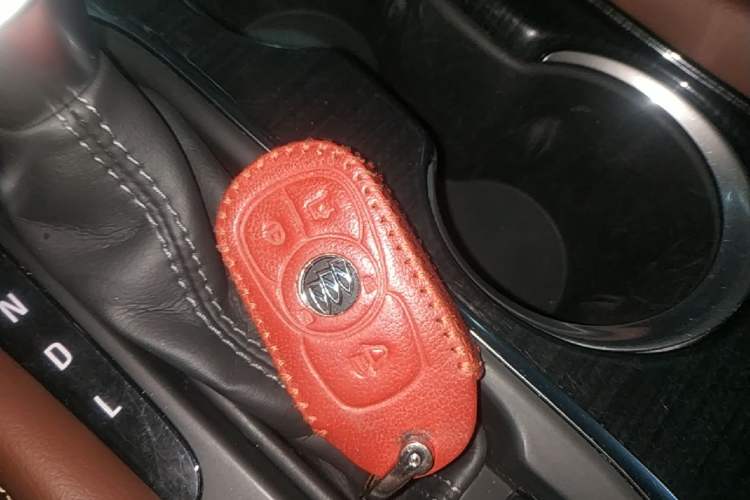 Used Buick Envision 2018 20T Two-Wheel Drive Luxury Model Vehicle Key