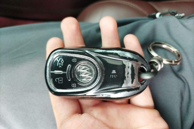 Used Buick Envision 2018 20T Two-Wheel Drive Luxury Model Vehicle Key