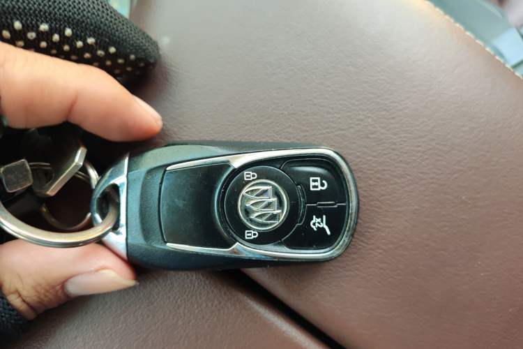 Used Buick Envision 2018 28T Four-Wheel Drive Elite Version Vehicle Key