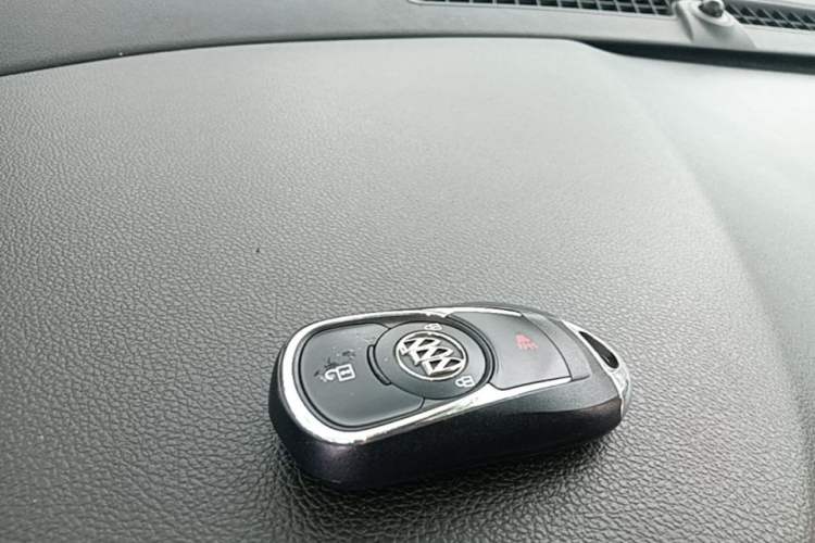 Used Buick Envision 2018 20T Two-Wheel-Drive Elite Model Vehicle Key