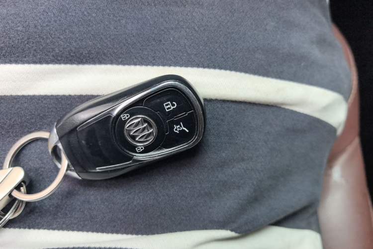 Used Buick Envision 2018 28T Four-Wheel Drive Elite Version Vehicle Key