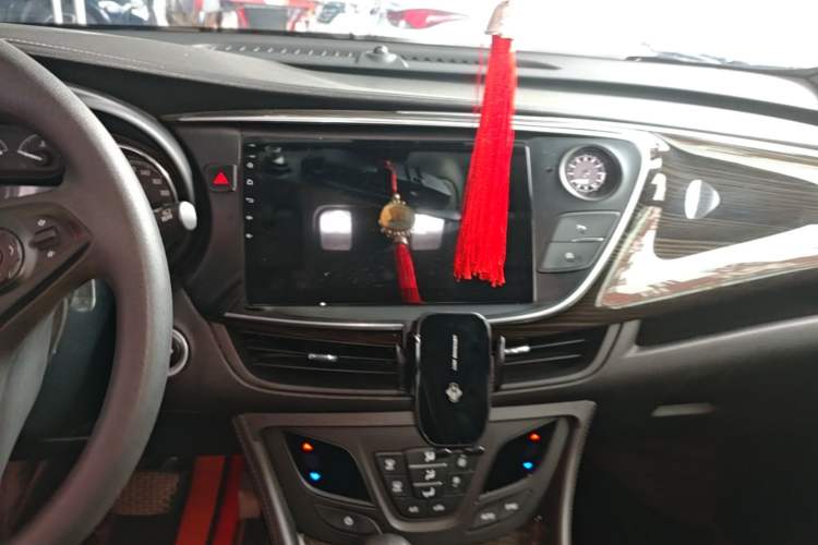 Used Buick Envision 2018 20T Two-Wheel-Drive Leading Model Audio And AC Panel