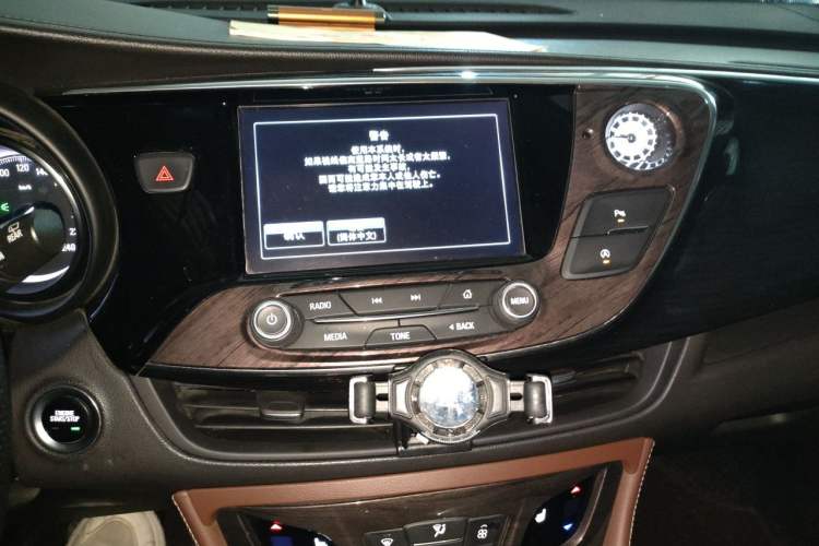 Used Buick Envision 2018 28T Four-Wheel Drive Elite Version Audio And AC Panel
