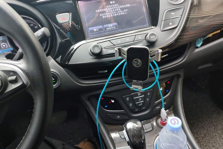 Used Buick Envision 2018 20T Two-Wheel-Drive Elite Model Audio And AC Panel