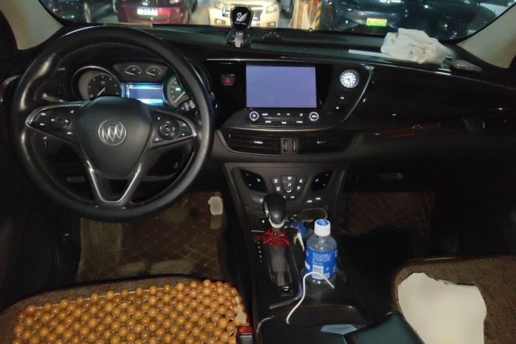 Used Buick Envision 2018 20T Two-Wheel-Drive Elite Model Center Console