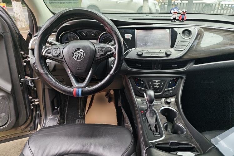 Used Buick Envision 2018 20T Two-Wheel-Drive Elite Model Center Console