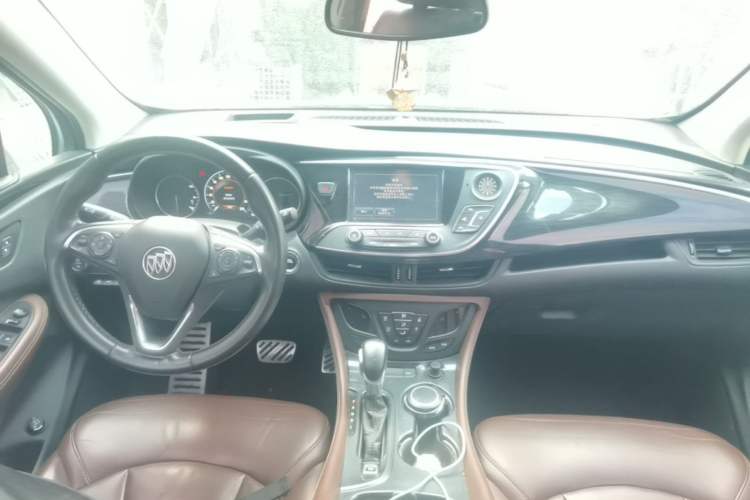 Used Buick Envision 2018 28T Four-Wheel Drive Luxury Model Center Console
