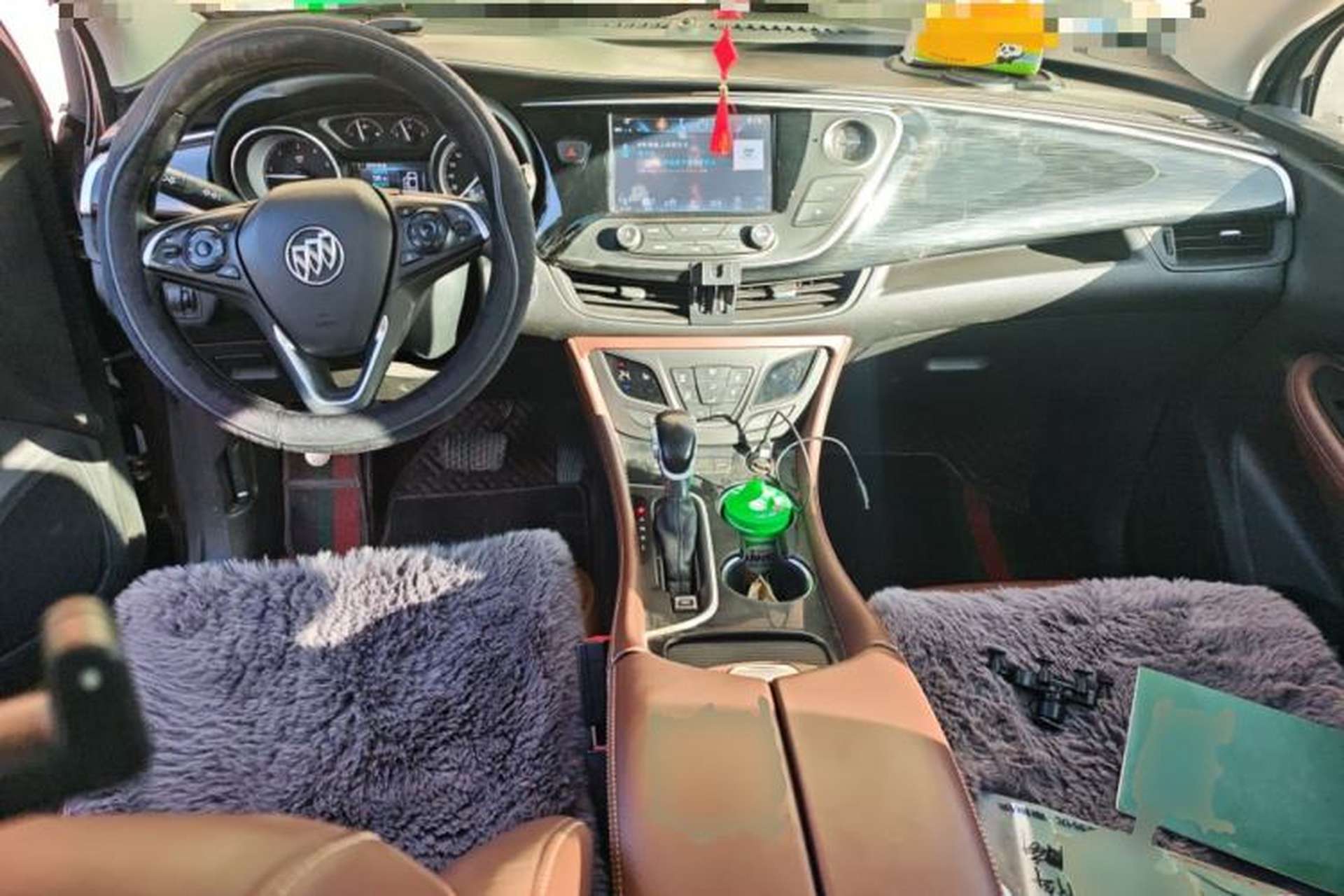 Used Buick Envision 2018 28T Four-Wheel Drive Elite Version Center Console