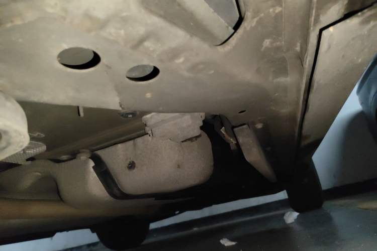 Used Buick Envision 2018 20T Two-Wheel-Drive Elite Model Chassis Front Left
