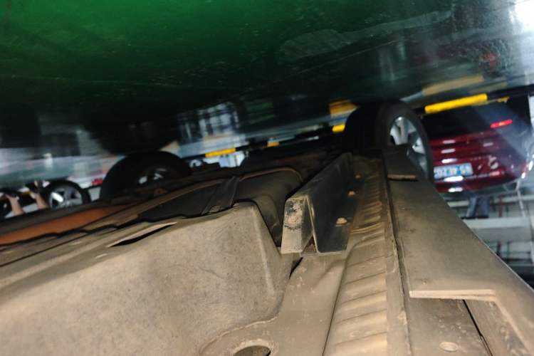 Used Buick Envision 2018 20T Two-Wheel-Drive Elite Model Chassis Rear Left