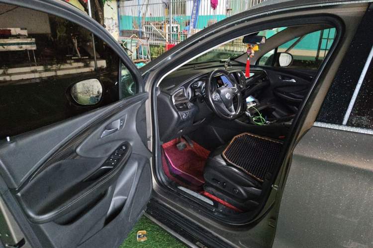 Used Buick Envision 2018 20T Two-Wheel-Drive Elite Model Driver Seat