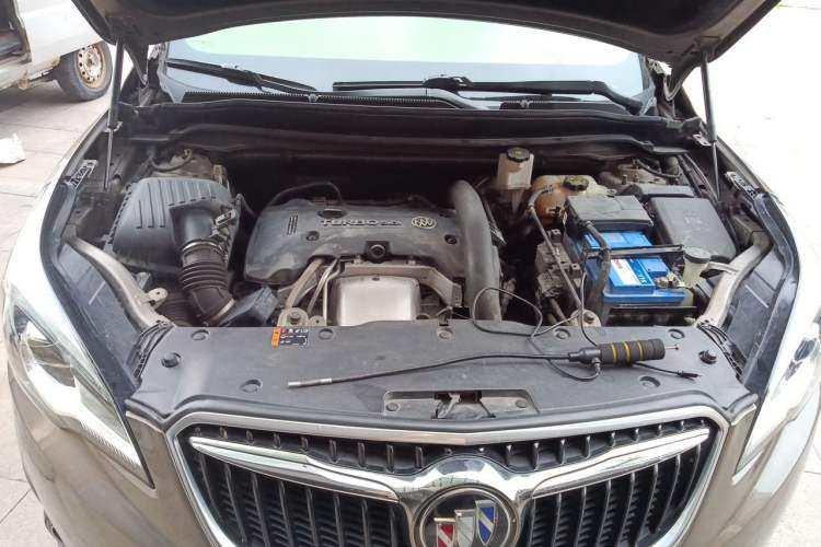 Used Buick Envision 2018 28T All-Wheel-Drive Versatile Sports Flagship Model Engine Bay