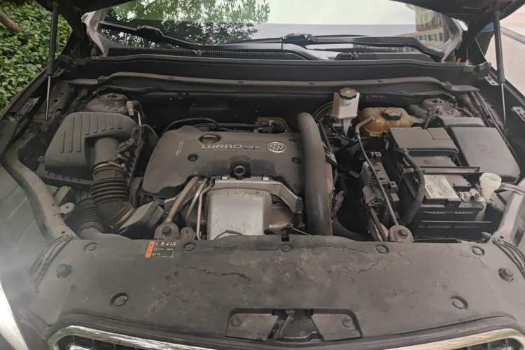 Used Buick Envision 2018 28T Four-Wheel Drive Elite Version Engine Bay