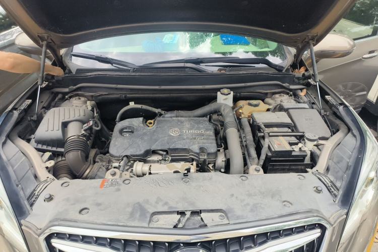 Used Buick Envision 2018 20T Two-Wheel Drive Luxury Model Engine Bay