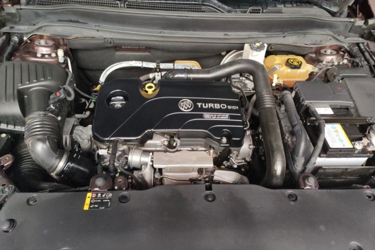 Used Buick Envision 2018 20T Two-Wheel Drive Luxury Model Engine Bay