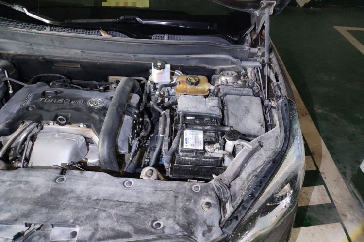 Used Buick Envision 2018 28T Four-Wheel Drive Elite Version Engine Bay Left