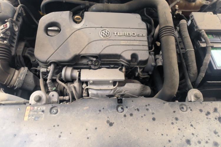 Used Buick Envision 2018 20T Two-Wheel Drive Luxury Model Engine Bay